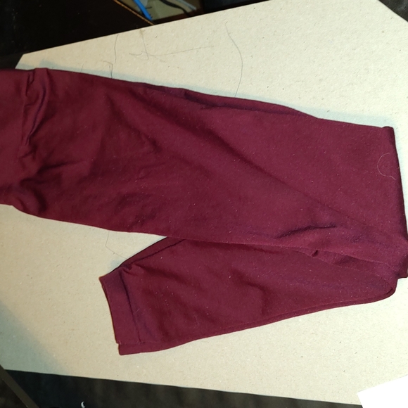 Burgundy tights - Picture 3 of 3